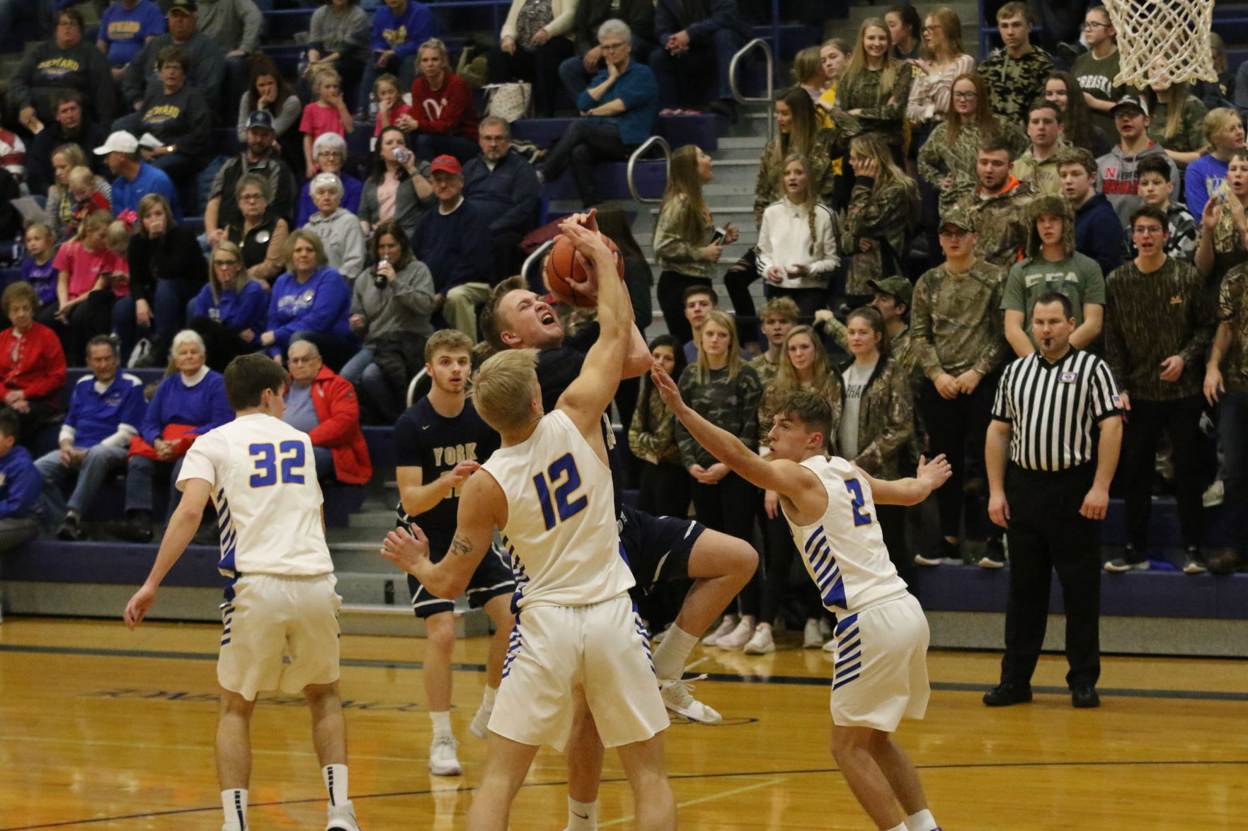 York vs. Seward boys basketball 4.JPG